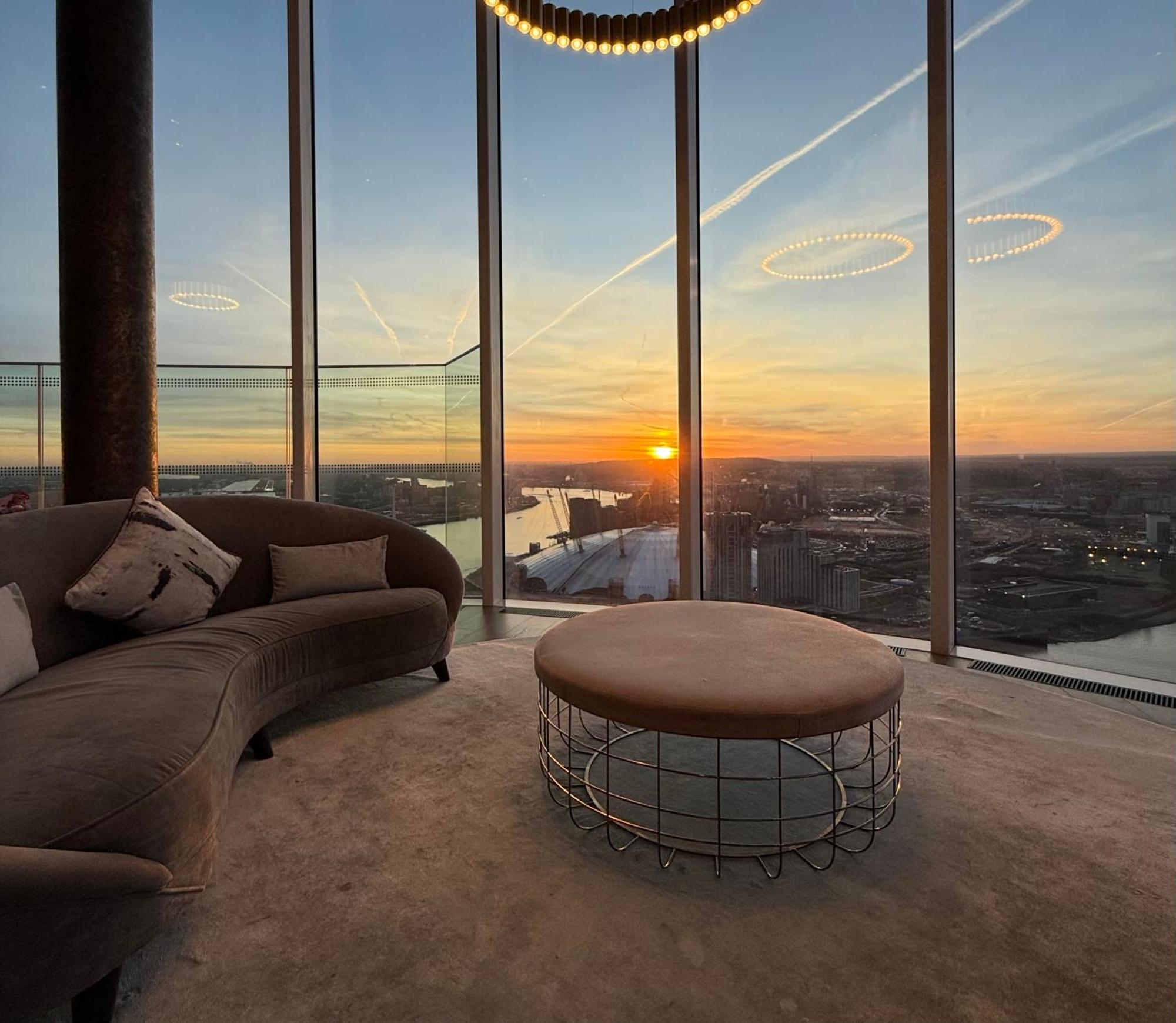Luxury Modern 2 Bed Flat With Balcony And City View - Canary Wharf City Center Лондон Экстерьер фото