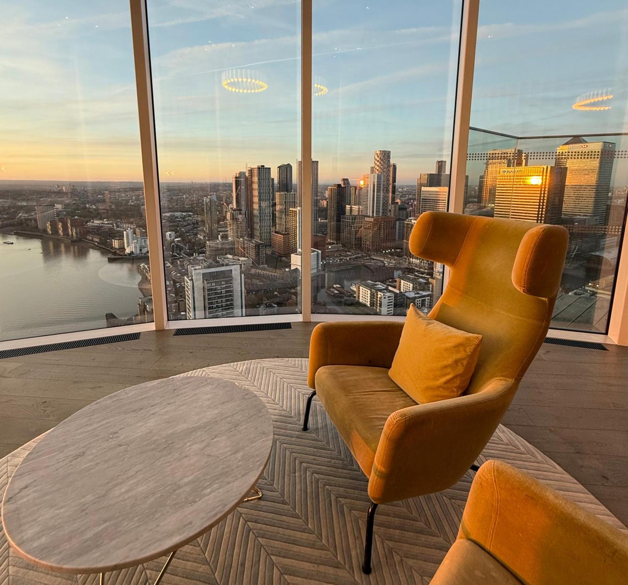 Luxury Modern 2 Bed Flat With Balcony And City View - Canary Wharf City Center Лондон Экстерьер фото